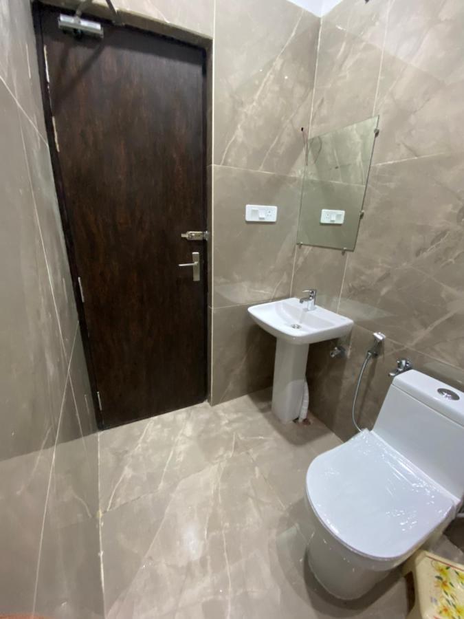 לקנאו Solitaire Gardens Near Airport מראה חיצוני תמונה